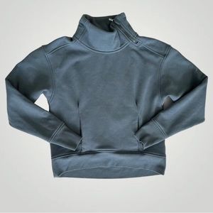 All in motion pullover sweatshirt women size M